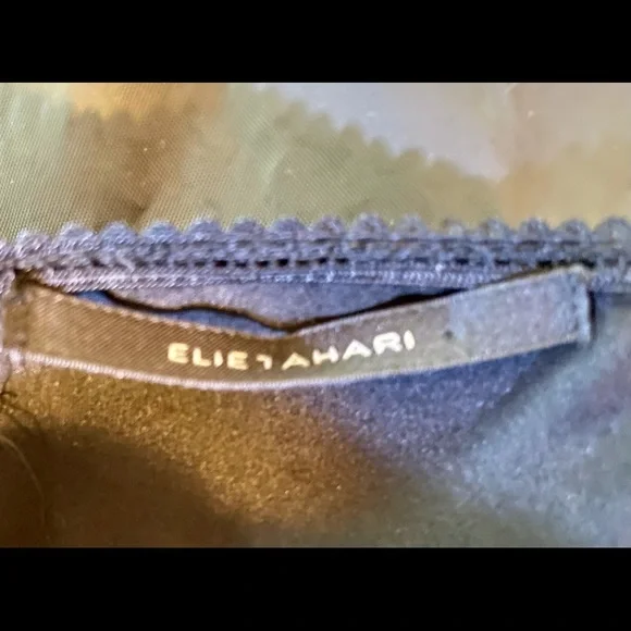 Tahari silk brown and white top. - Picture 5 of 5